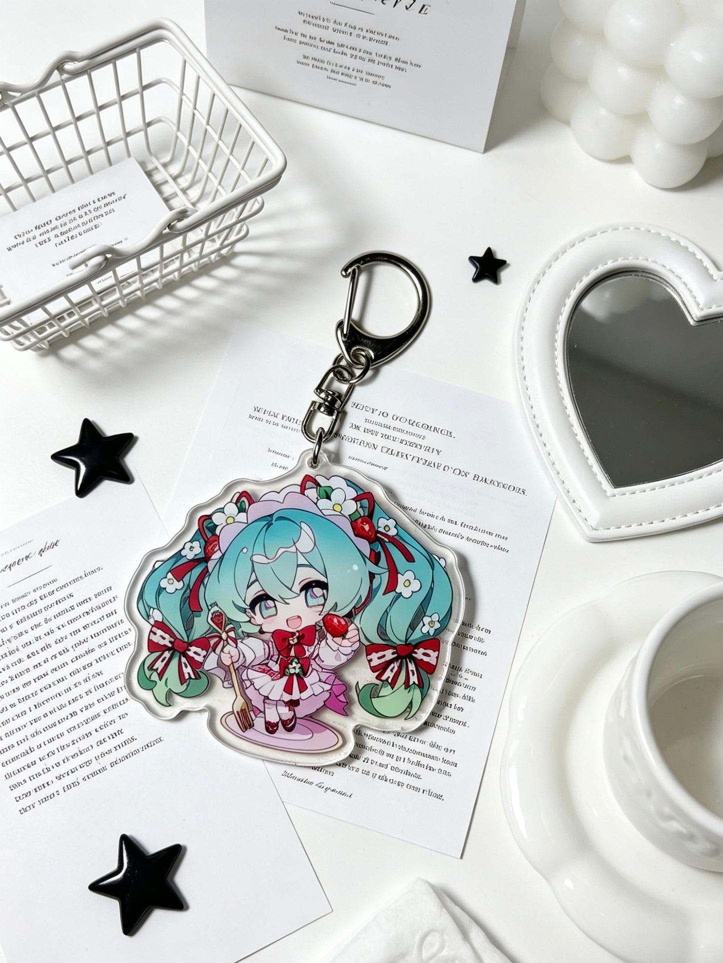Hatsune Miku strawberry 6CM Acrylic keychain